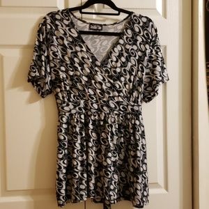 Short Sleeve Peplum Tie-Back Blouse (2X)